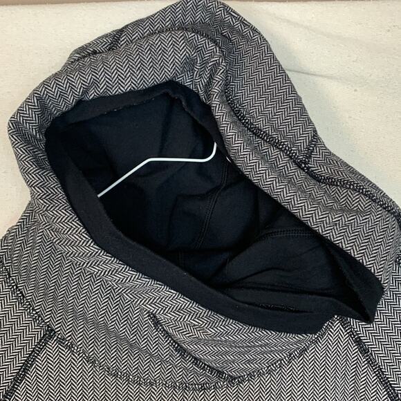 Lululemon size 12 Think Fast Hoodie black gray cowl herringbone pullover silver - Picture 6 of 12